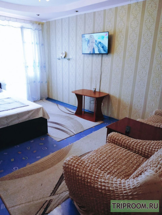 1-комнатная квартира посуточно (вариант № 78870), ул. ул.Звейнека, фото № 2